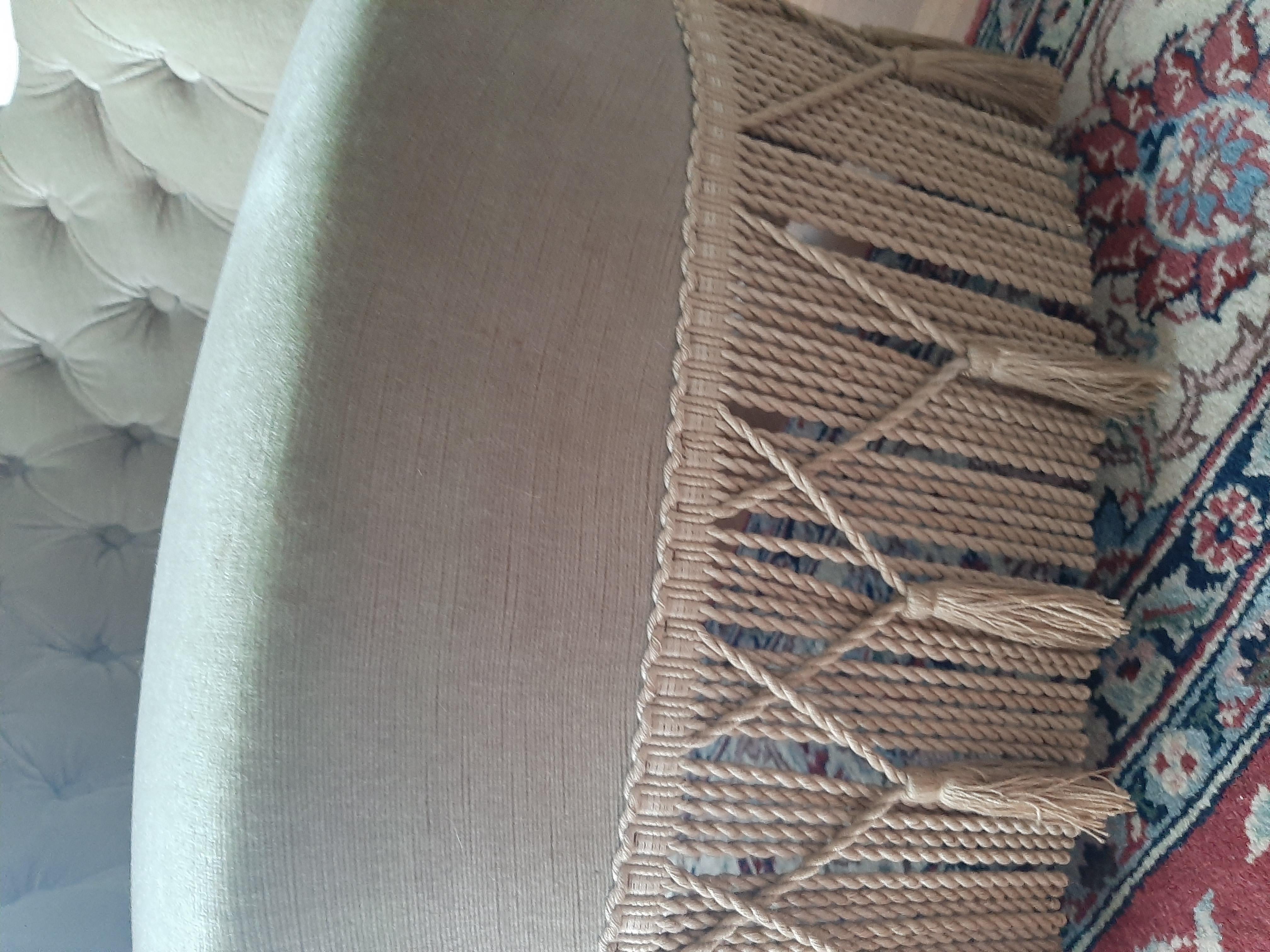 Fauteuil crapaud beige 170 Nantes (44)