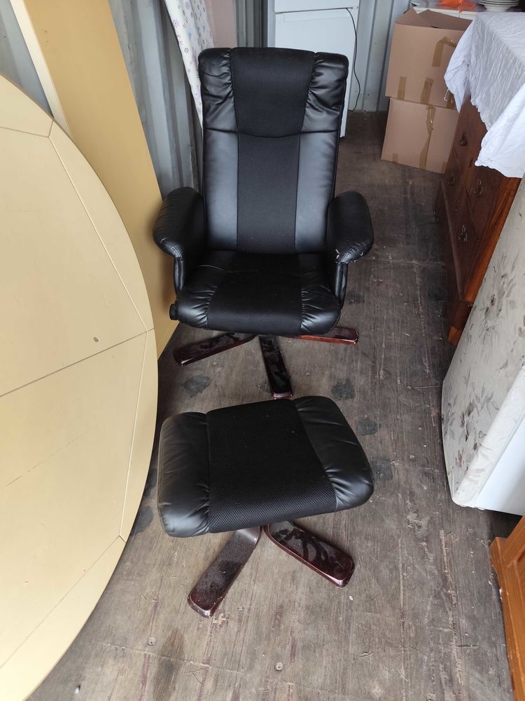 fauteuil en cuir avec repose pieds assortis 40 Vend�me (41)