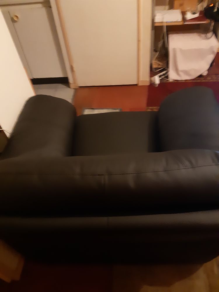 Fauteuil cuir etat neuf achet� 27 mai 2021 300 Mantes-la-Jolie (78)