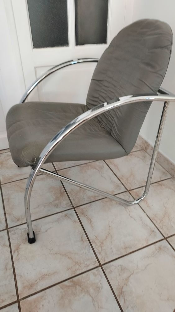 FAUTEUIL CUIR GRIS 250 P�zenas (34)