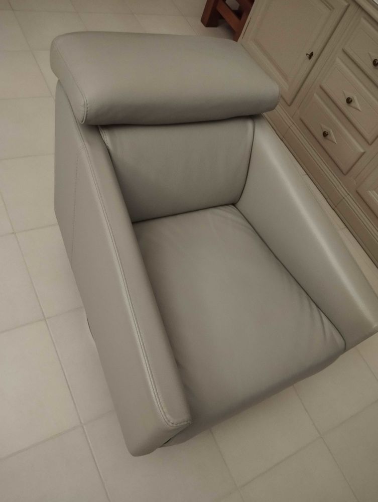 fauteuil cuir italien 300 Rians (83)