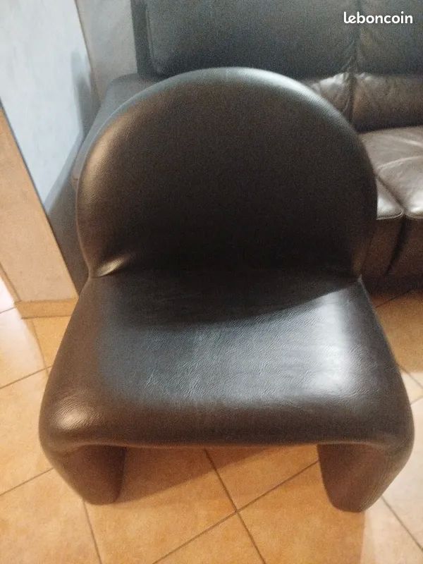 Fauteuil cuir noir
0 Beauvais (60)