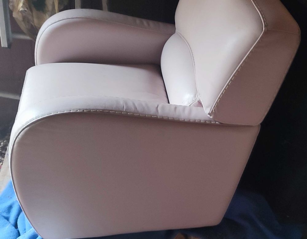 fauteuil cuir poltronetsofa 85 Cosne-Cours-sur-Loire (58)