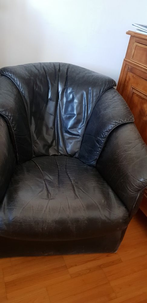 Fauteuil en cuir � r�nover 60 Saint-Malo (35)