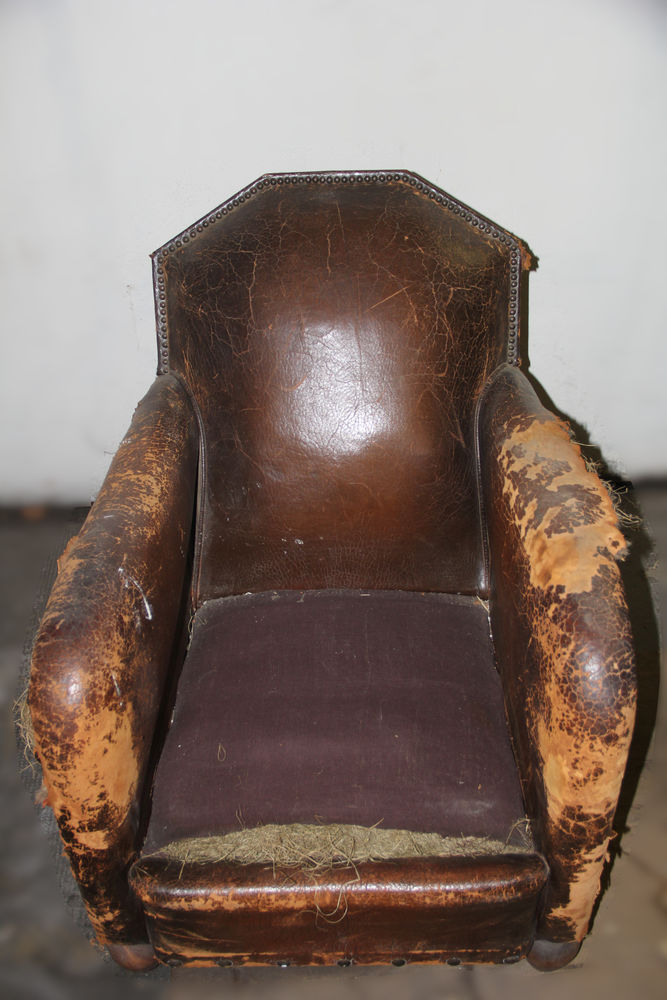 Fauteuil en cuir � restaurer 35 Toulouse (31)