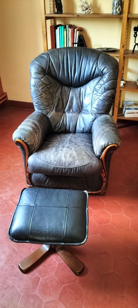 Fauteuil cuir 40 La Ciotat (13)