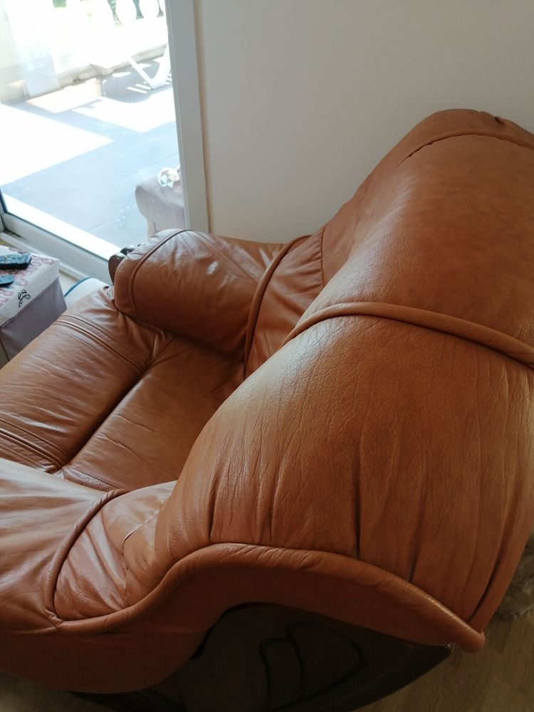 2 fauteuil cuir 50 Sancy (77)