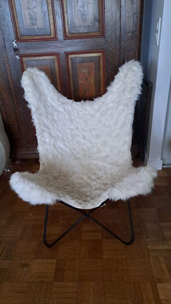 Fauteuil Design Fausse Fourrure Blanche 25 Antony (92)