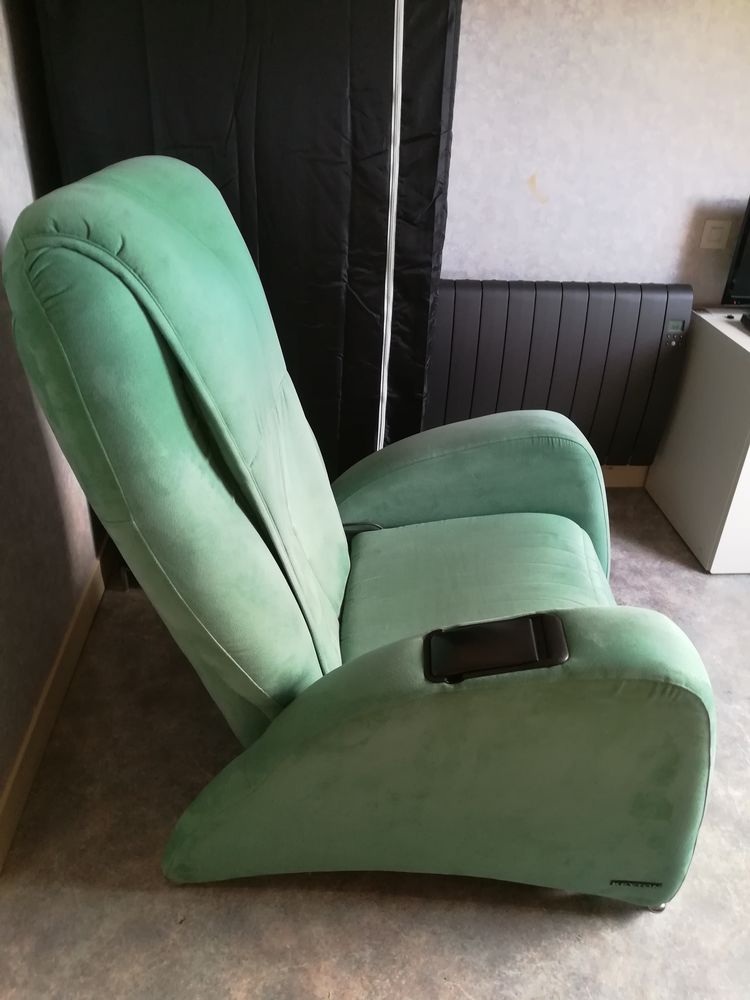 Fauteuil �lectrique massant et relaxant Keyton 450 Saint-Pierre-les-�tieux (18)