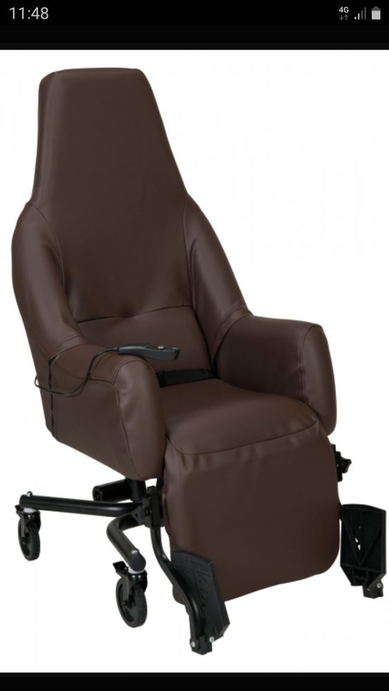 fauteuil �lectrique a pouss� . 600 Nice (06)
