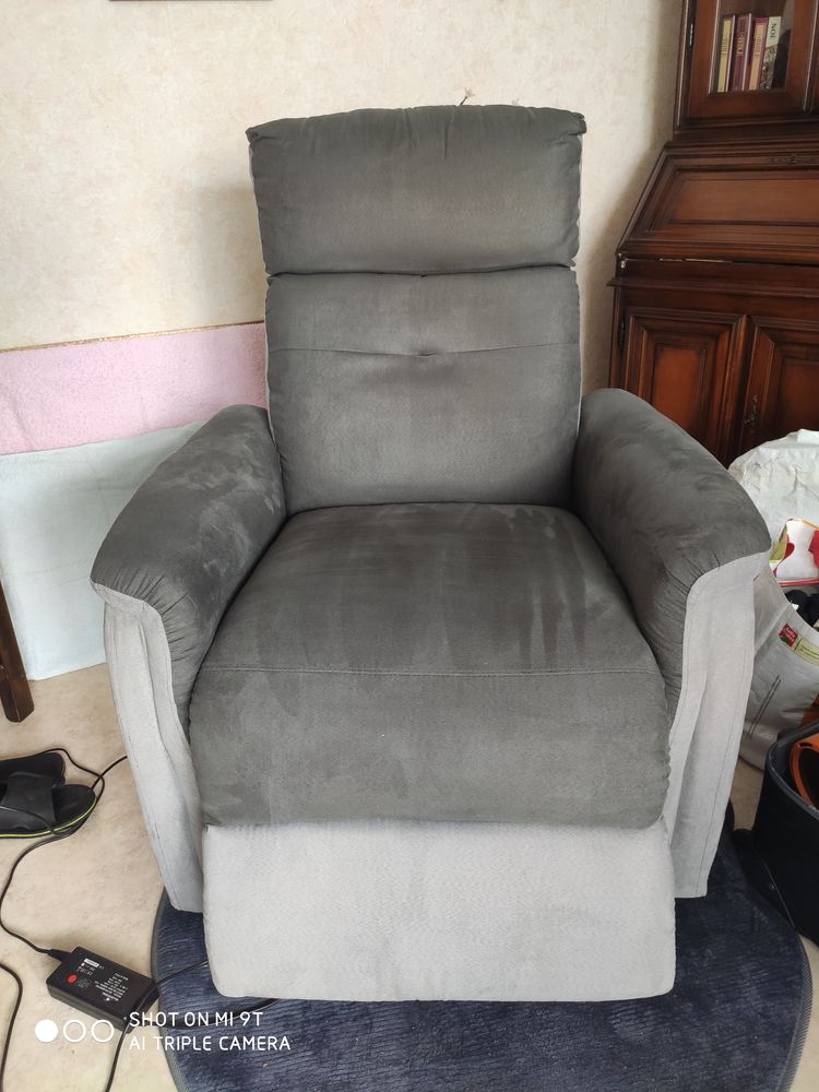 Fauteuil �lectrique 200 M�con (71)