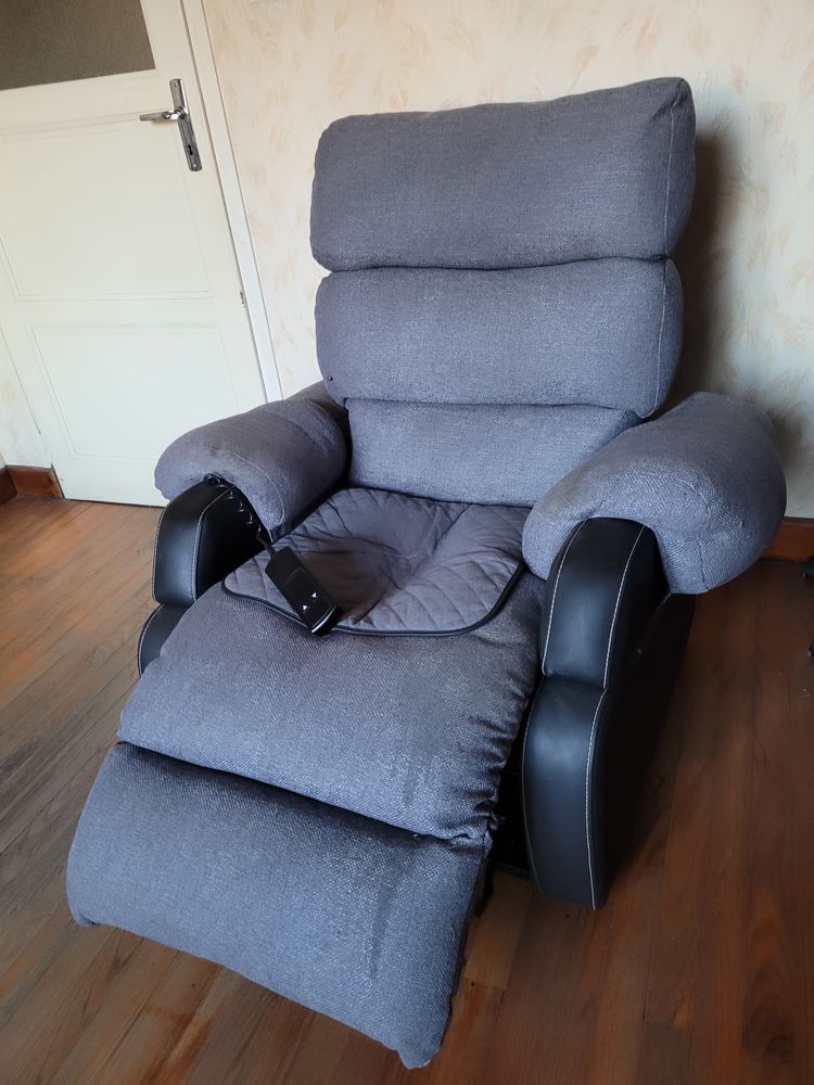 Fauteuil �lectrique 100 Cran-Gevrier (74)