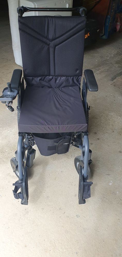 fauteuil electrique 700 Sainte-Marie (35)