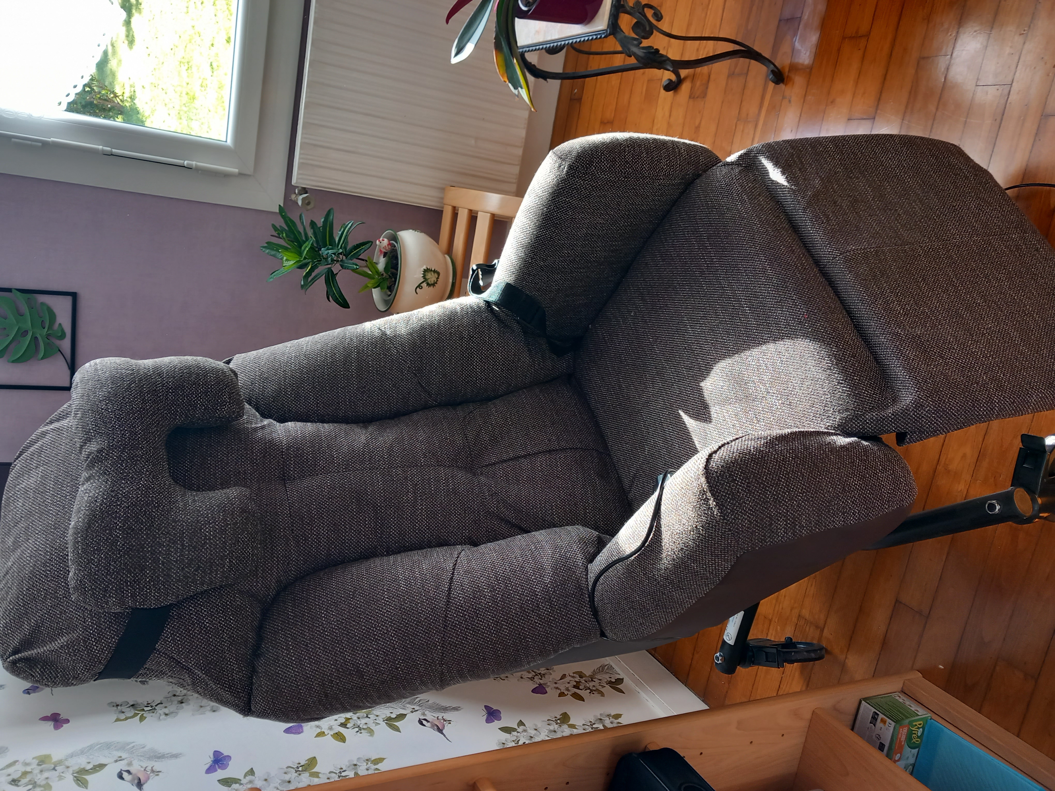 FAUTEUIL ELECTRIQUE 100 Sizun (29)