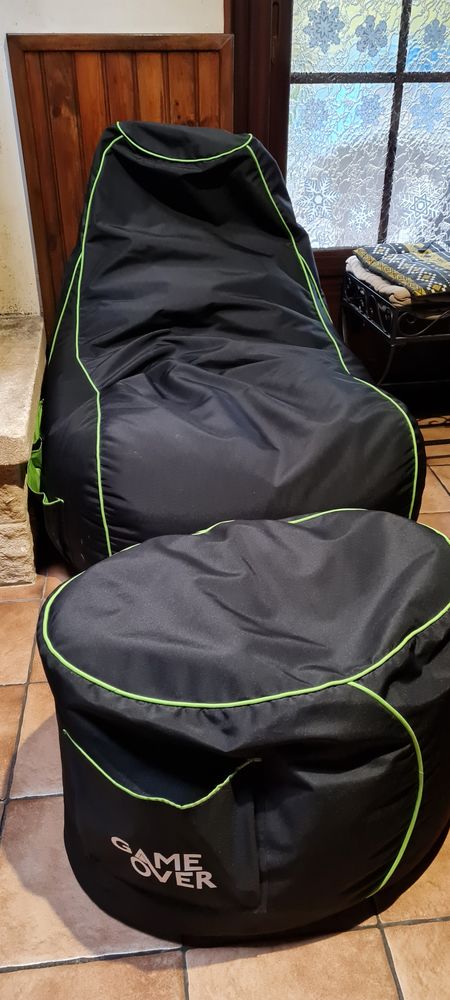 Fauteuil Gamer et repose pieds Pouf de Jeux Vid�os 100 Chelles (77)