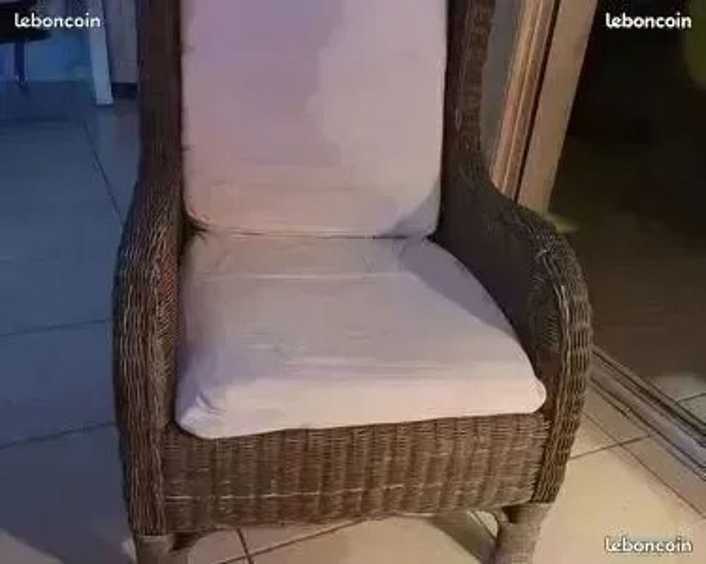 FAUTEUIL GRAND DOSSIER EN NUBUC NATUREL 160 Montpellier (34)