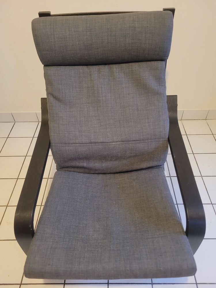 Fauteuil gris marque IKEA. 40 Saint-Nazaire (44)