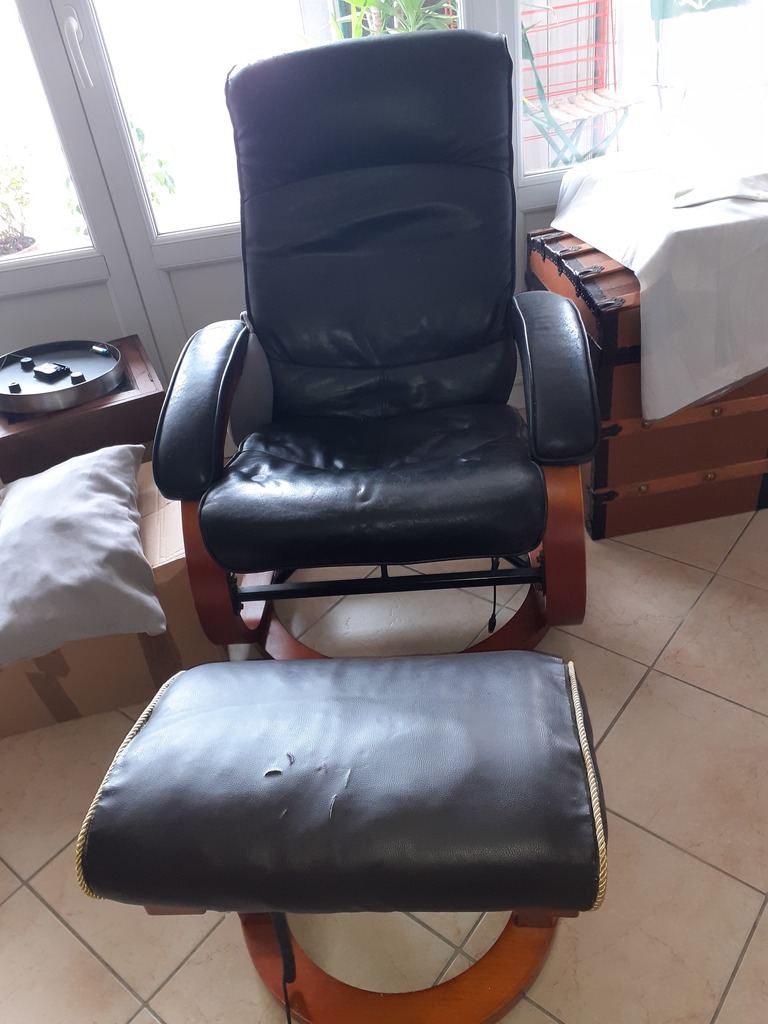 Fauteuil inclinable en cuir noir avec repose-pieds 30 Troyes (10)