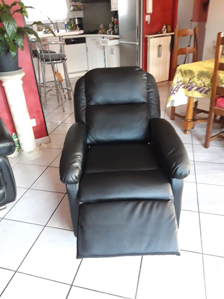 Fauteuil inclinable noir 70 Frontignan (34)