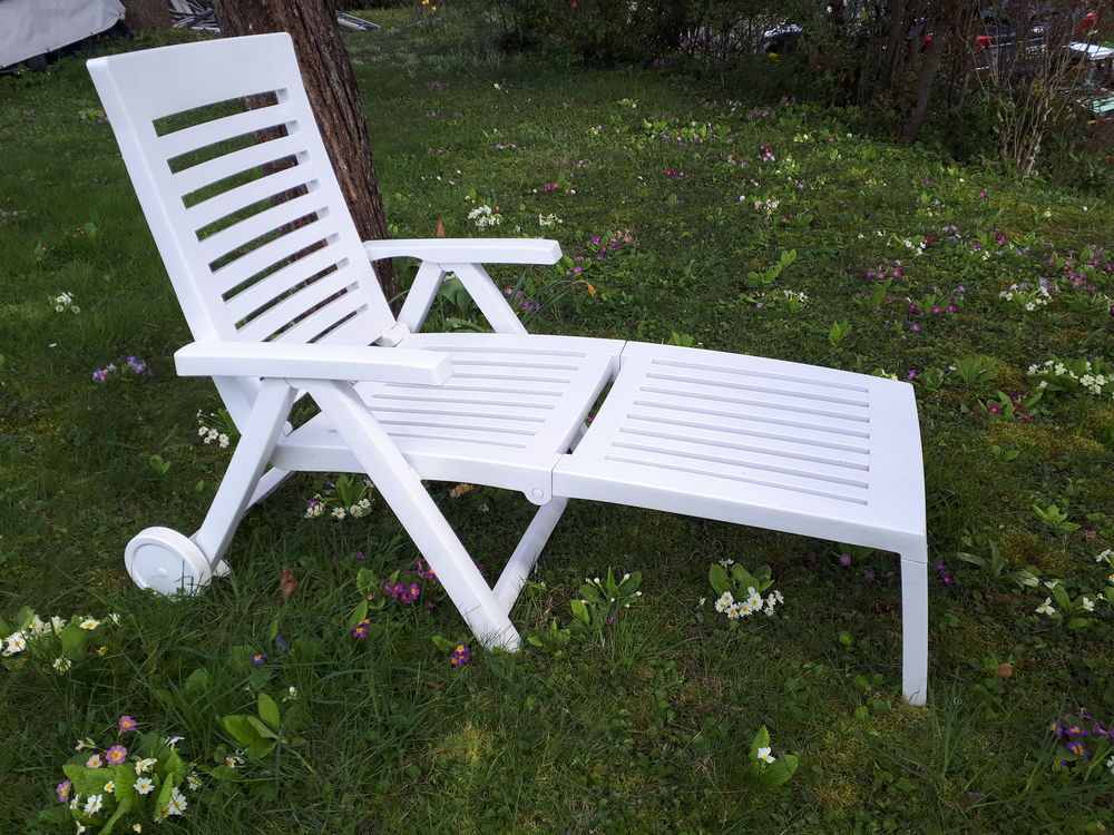 Fauteuil de jardin sur roulettes Nardi 40 Montigny-Lencoup (77)