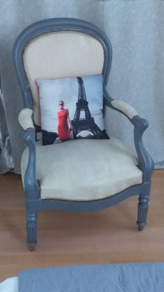 Fauteuil Louis XV gris  tissus blanc 97 Lognes (77)