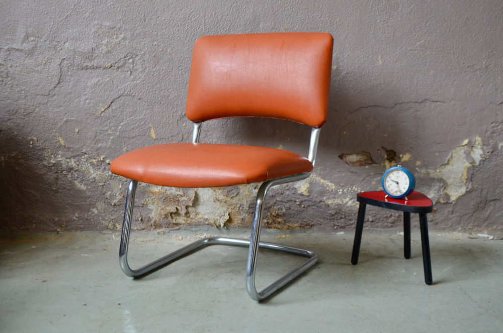 Fauteuil lounge ou chauffeuse en simili cuir vintage ancien 165 Wintzenheim (68)