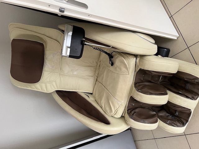 Fauteuil massant complet en cuir 990 Bruges (33)