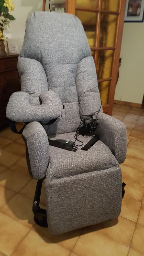 Fauteuil m�dicalis� 250 La Ciotat (13)