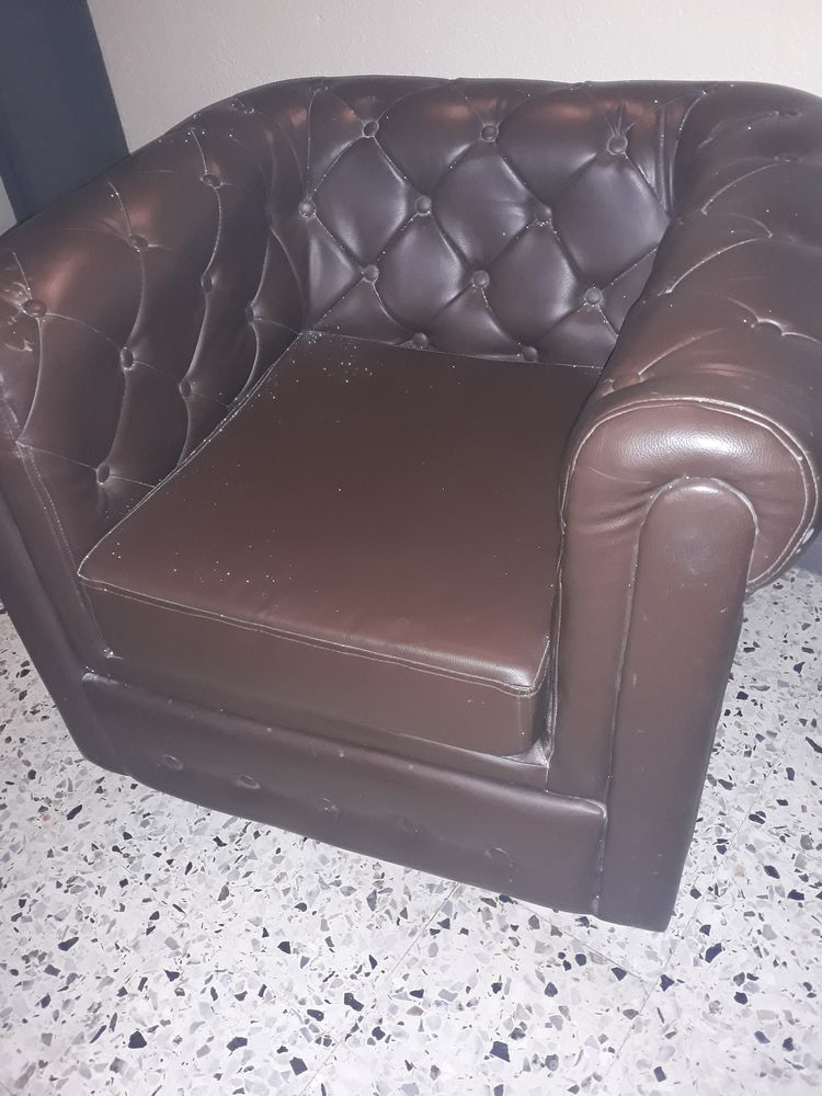 Fauteuil Moiti� marron,viole. 30 Aix-en-Provence (13)