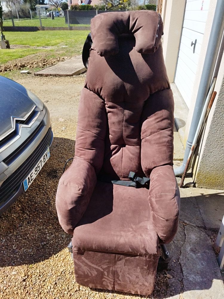 Fauteuil neuf marque Liberty 90 Veign� (37)