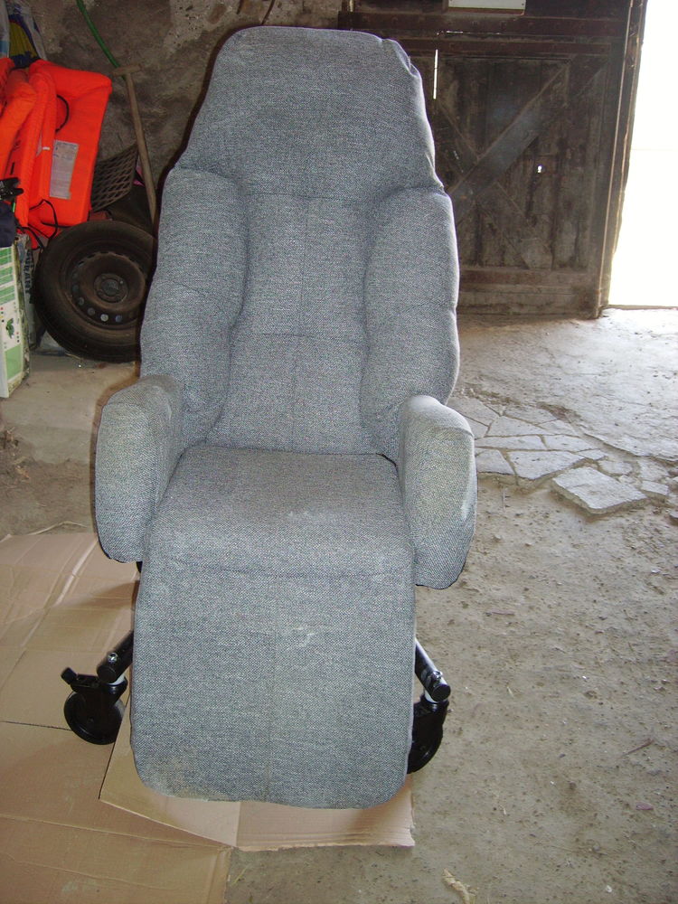 fauteuil (neuf) relax 250 Th�zan-l�s-B�ziers (34)