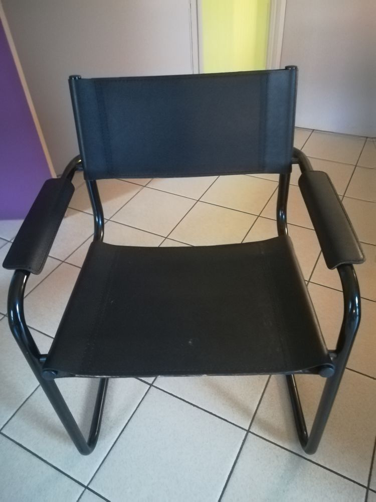fauteuil noir avec accoudoirs 0 Le Mans (72)