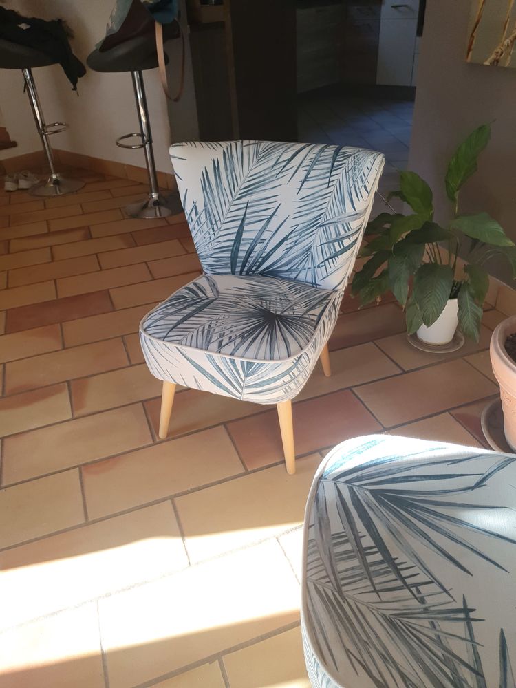 Fauteuil pied bois 100 Saint-�tienne-des-Sorts (30)