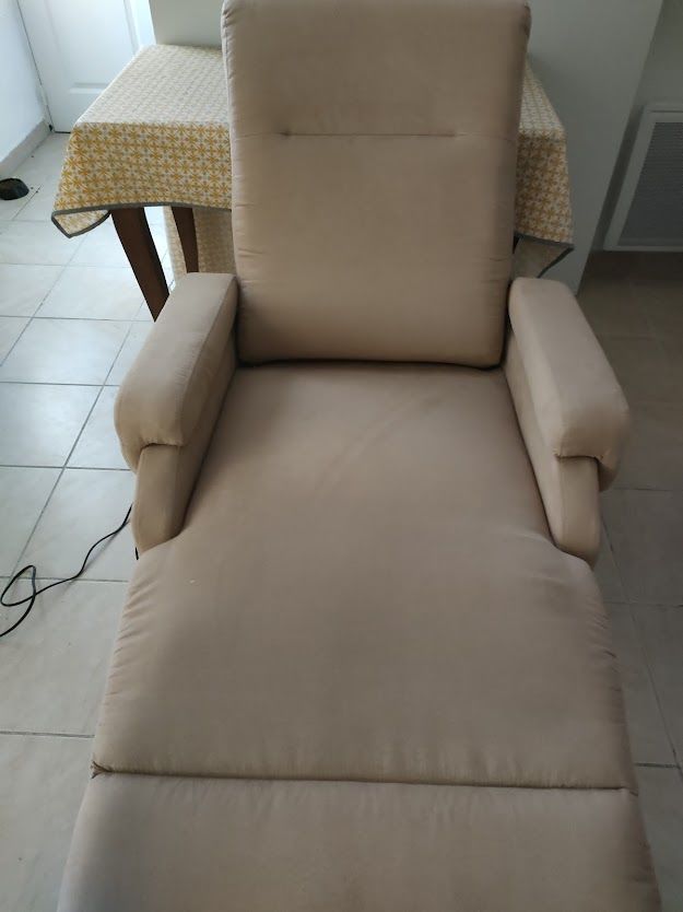FAUTEUIL RELAX ELECTRIQUE 150 Uz�s (30)