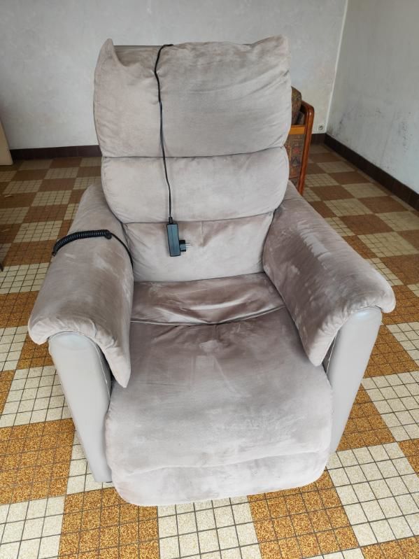 fauteuil relax �lectrique 200 La Fresnais (35)