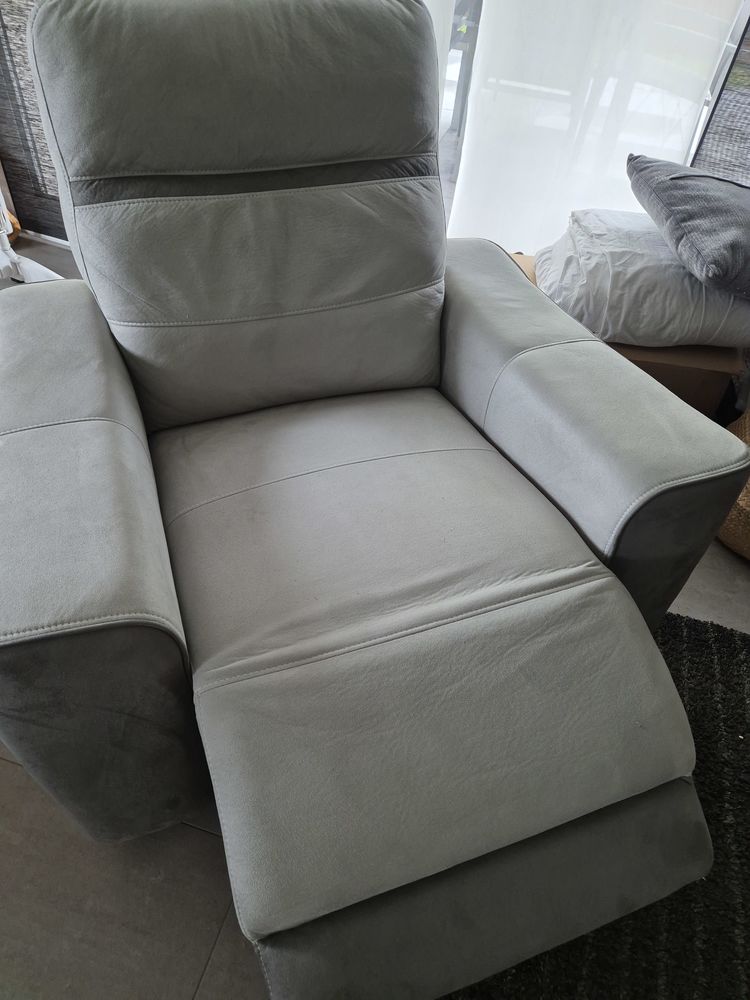 Fauteuil relax �lectrique en tissu microfibre gris 220 C�pet (31)