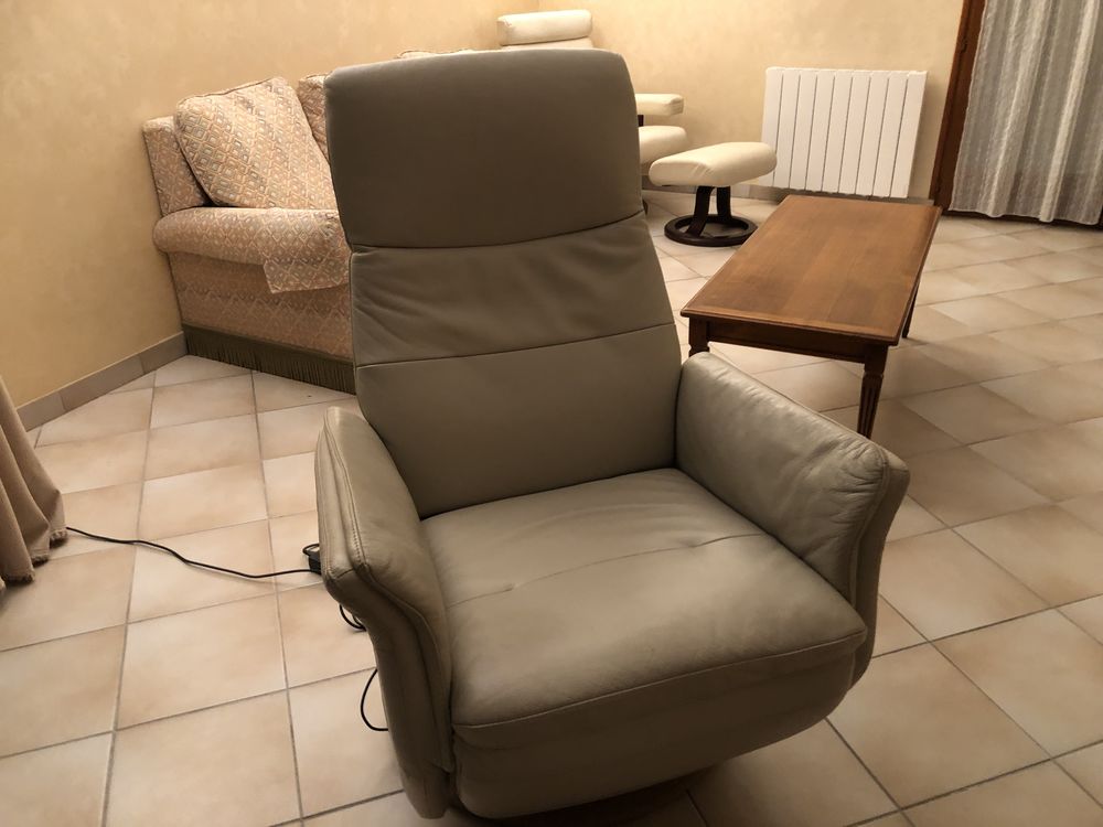 Fauteuil relax �lectriquement , 150 Renage (38)