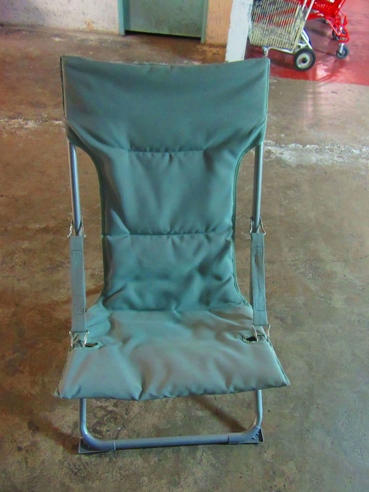 FAUTEUIL RELAX DE JARDIN OU BALCON  VERT CELADON 25 Cannes La Bocca (06)