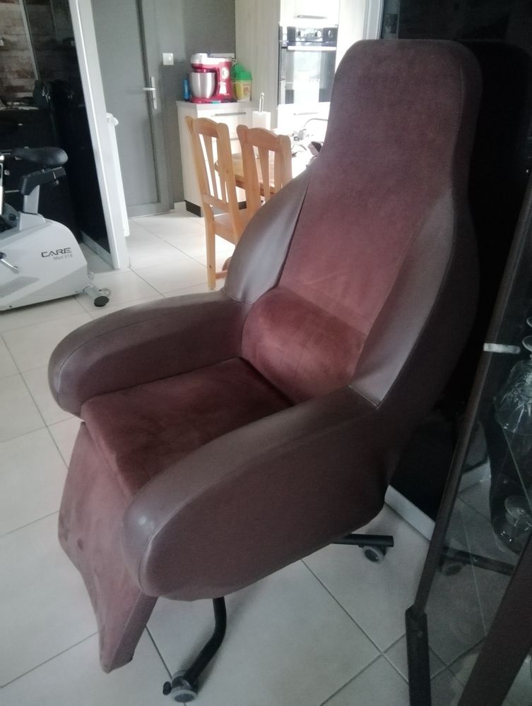 Fauteuil Relax type coquille �lectrique marron 150 La Rochefoucauld (16)