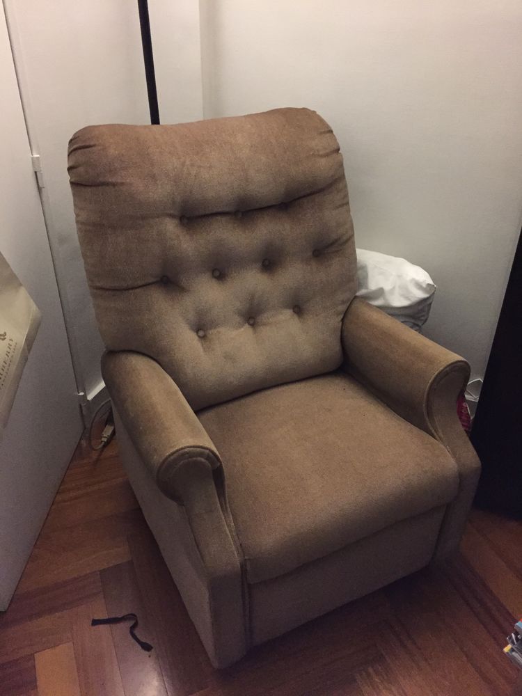 Fauteuil relax en velours bon �tat de mache 150 Paris (75)