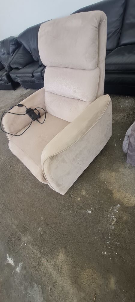 fauteuil relevant �lectrique 250 Le Pin (77)