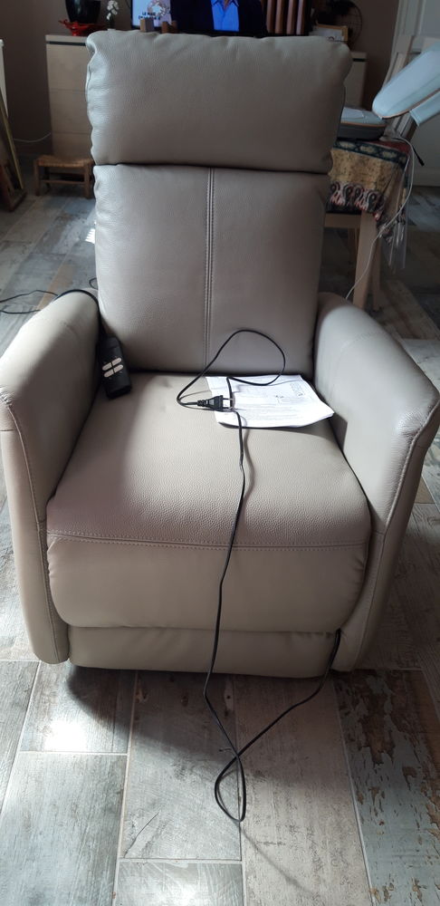 Fauteuil releveur �lectrique 400 Salies-de-B�arn (64)