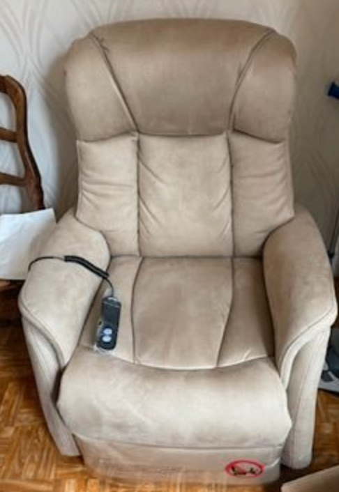 FAUTEUIL RELEVEUR �LECTRIQUE CASSIS 2 MOTEURS 250 Paris 18 (75)