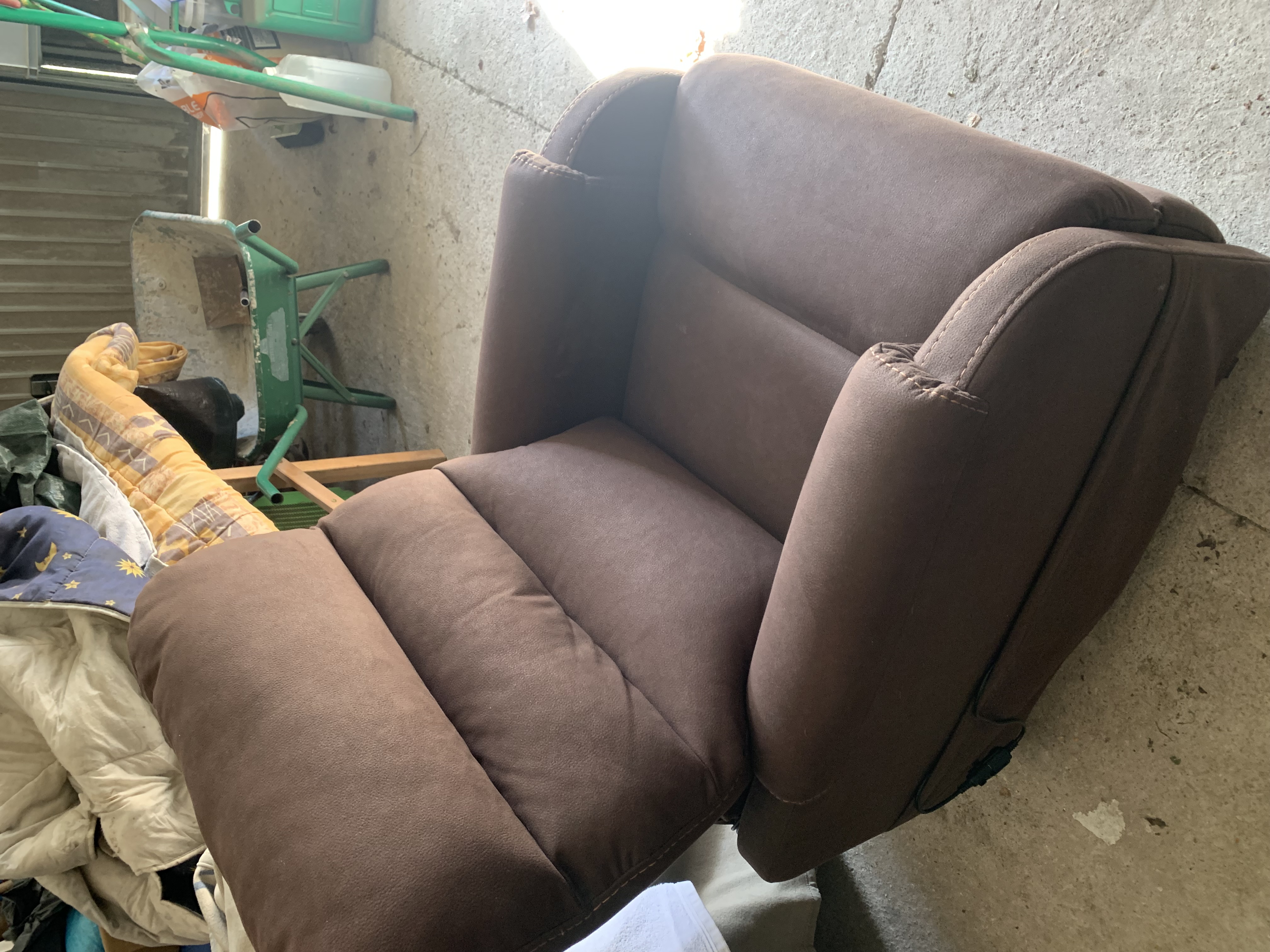 Fauteuil releveur �lectrique
400 Ris-Orangis (91)