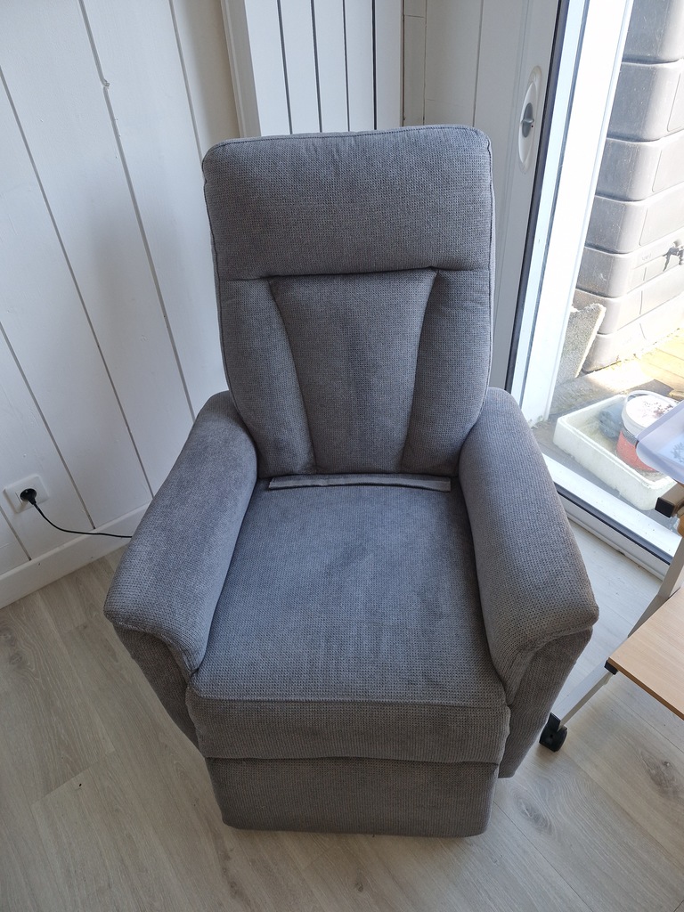 Fauteuil releveur kenny 350 Les Sorini�res (44)