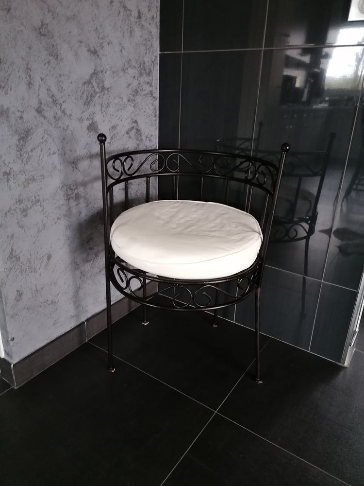 Fauteuil rond m�tallique 20 Fromentine (85)