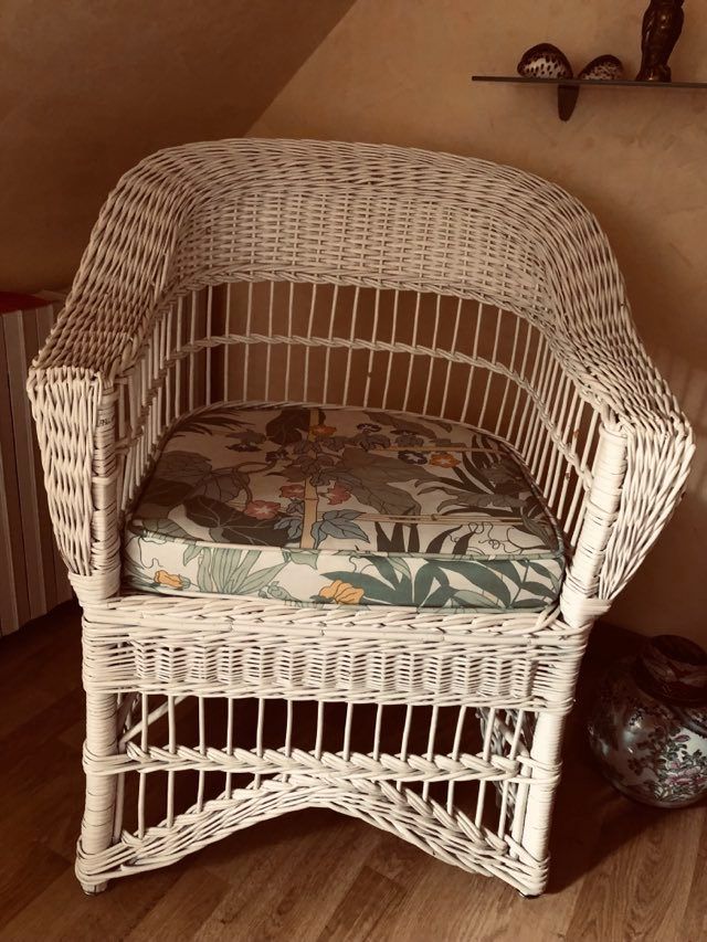 FAUTEUIL EN ROTIN BLANC 80 Thorign�-Fouillard (35)