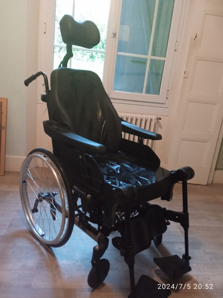 fauteuil roulant Rea Climatis 700 Saint-B�ron (73)
