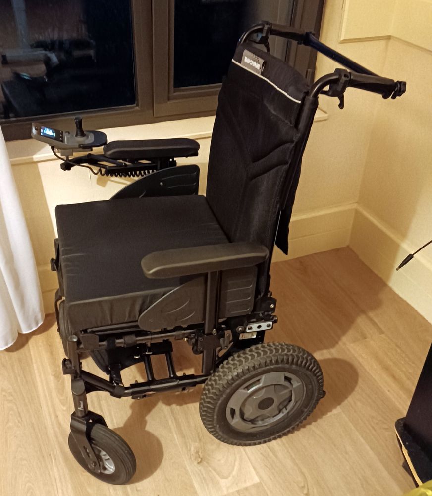 FAUTEUIL ROULANT ELECTRIQUE INVACARE ESPRIT ACTION 2100 Perpignan (66)