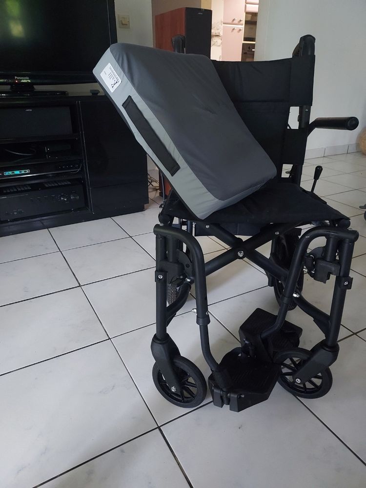fauteuil roulant pliable 200 Remire-Montjoly (97)